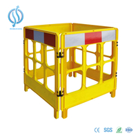 Sistema de barrera plástica de tráfico amarillo